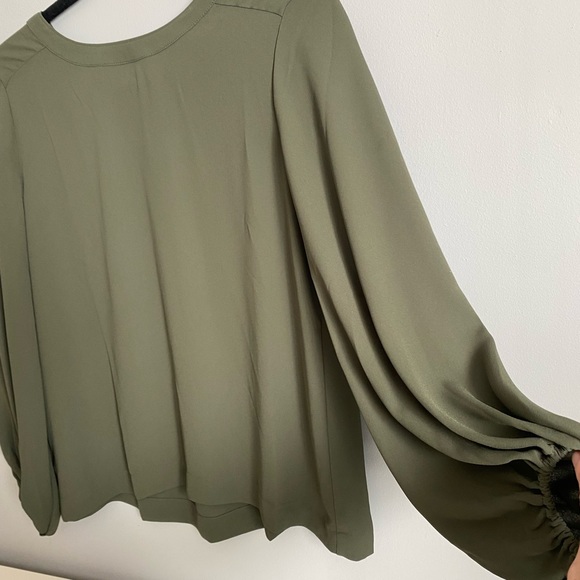 NWT LOFT blouse - Picture 2 of 6